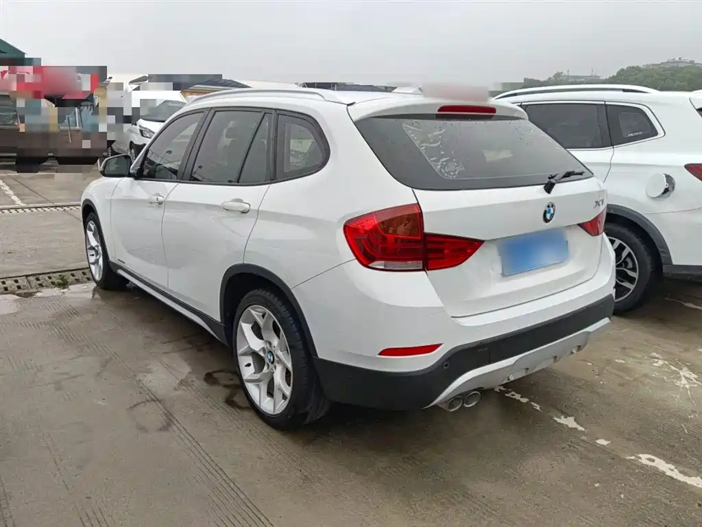BMW X1 2013 xDrive20i X Design Package фото 22