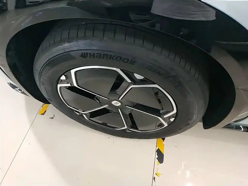 Xiaomi Auto Xiaomi YU7 2025 Extended Range RWD Edition фото 23