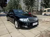 Фото 3 - Hongqi H7