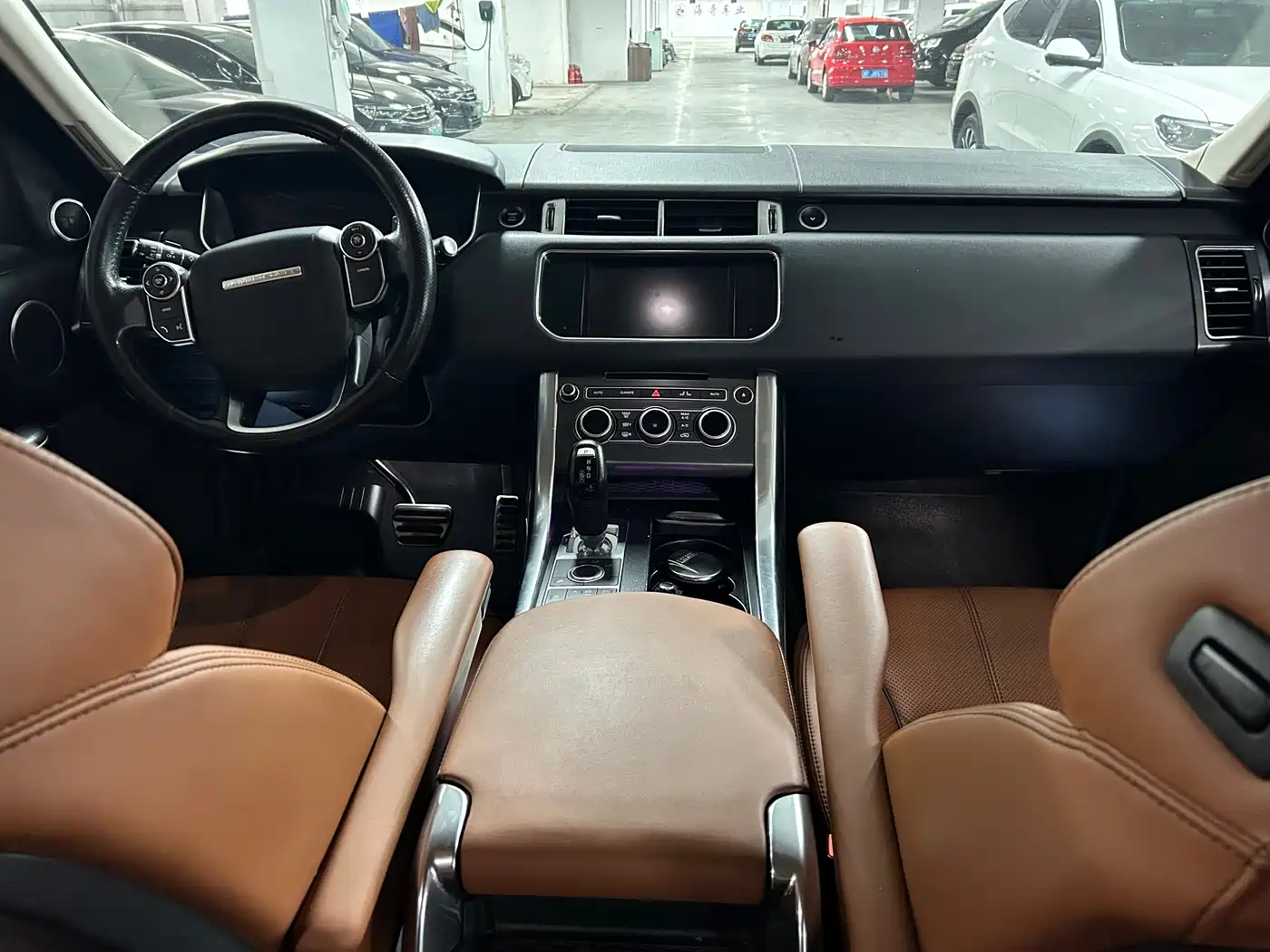 Land Rover Range Rover Sport 2016 Model 3.0 SC V6 HSE DYNAMIC фото 9