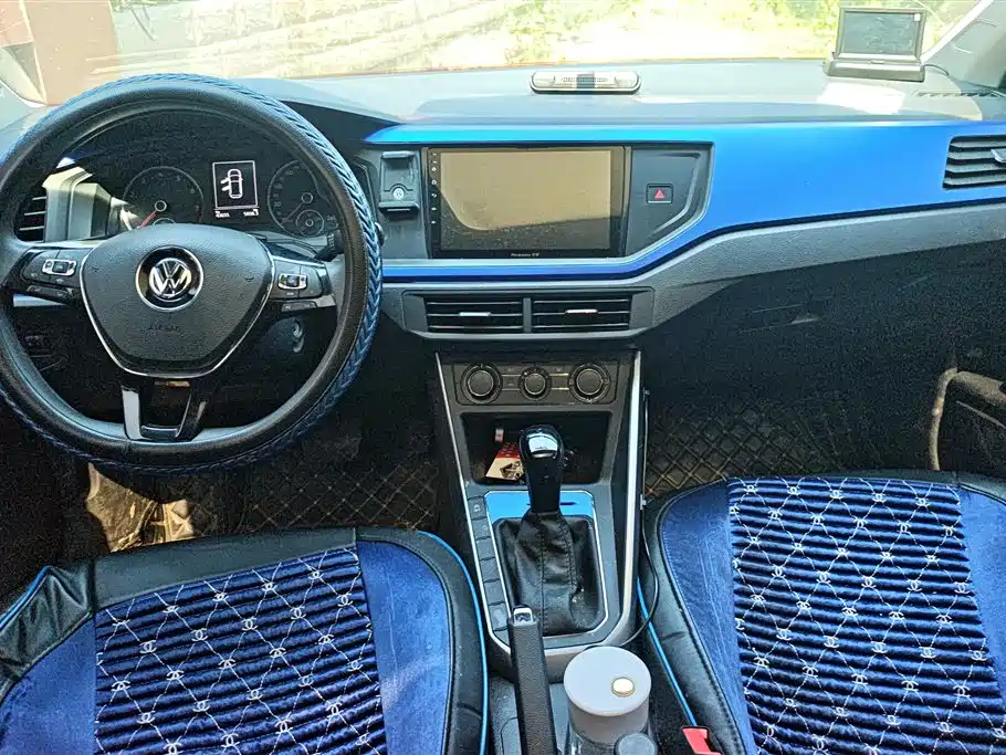 Volkswagen Polo 2019 Plus 1.5L Automatic Panorama Enjoyment Edition фото 12