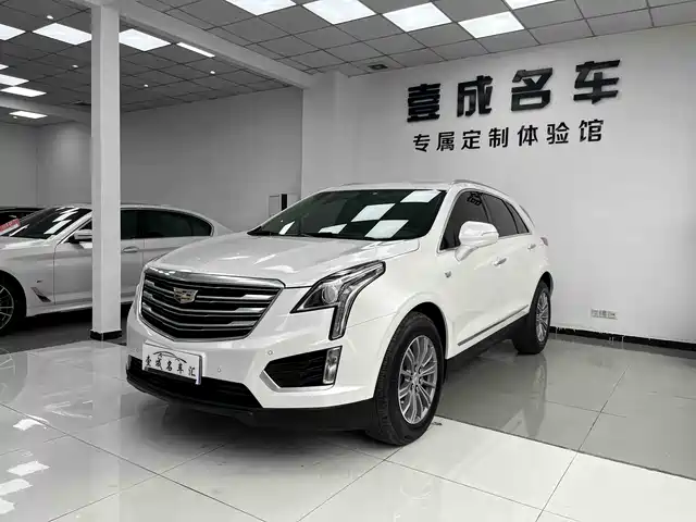 CADILLAC XT5