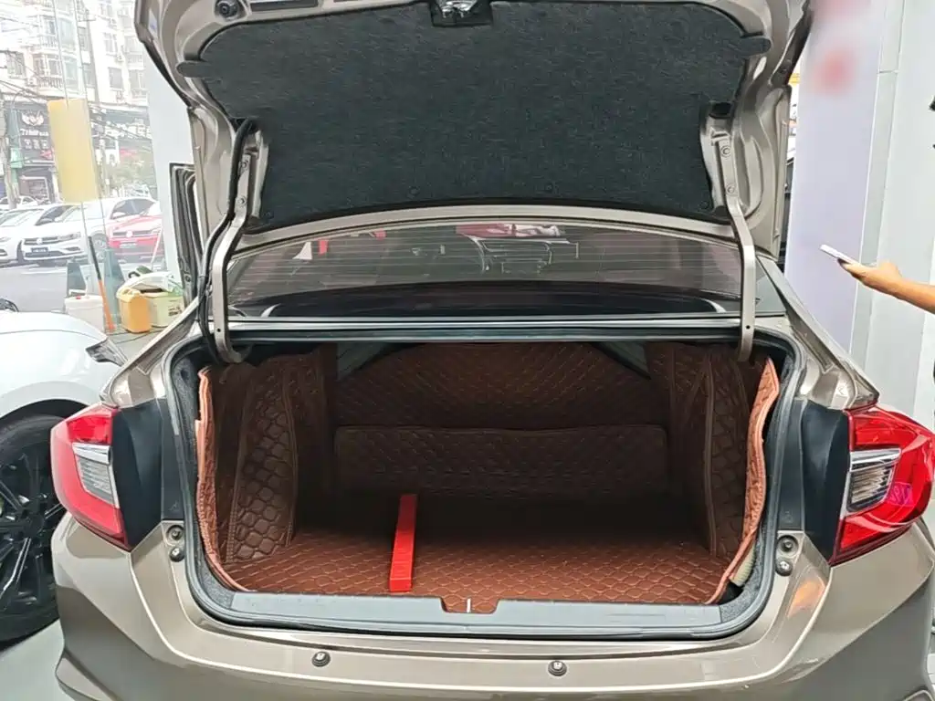 Honda Greiz 2016 2016 1.5L CVT Fashion Edition
