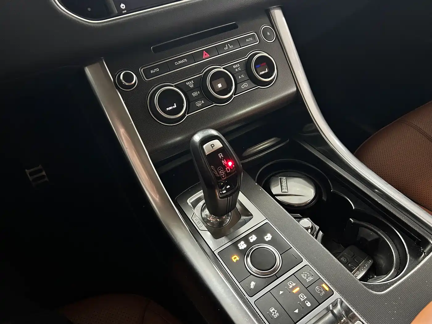 Land Rover Range Rover Sport 2016 Model 3.0 SC V6 HSE DYNAMIC фото 17