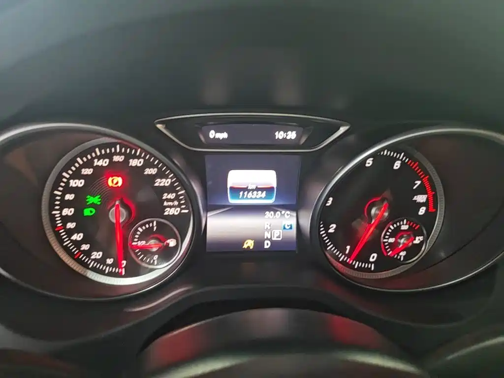 Mercedes-Benz GLA 2018 GLA 200 Dynamic фото 12