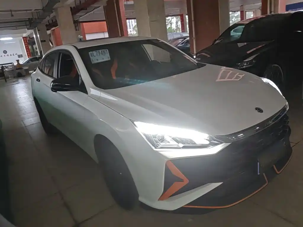 2025 Dongfeng Aeolus Yixuan