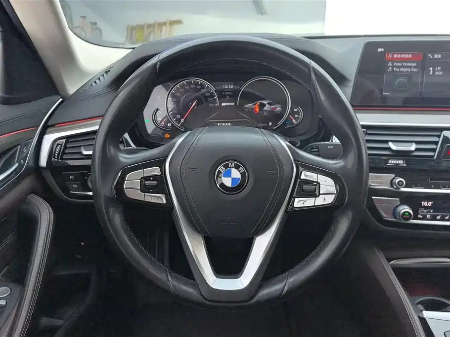 BMW 5 Series New Energy 2018 530Le Luxury Package фото 15