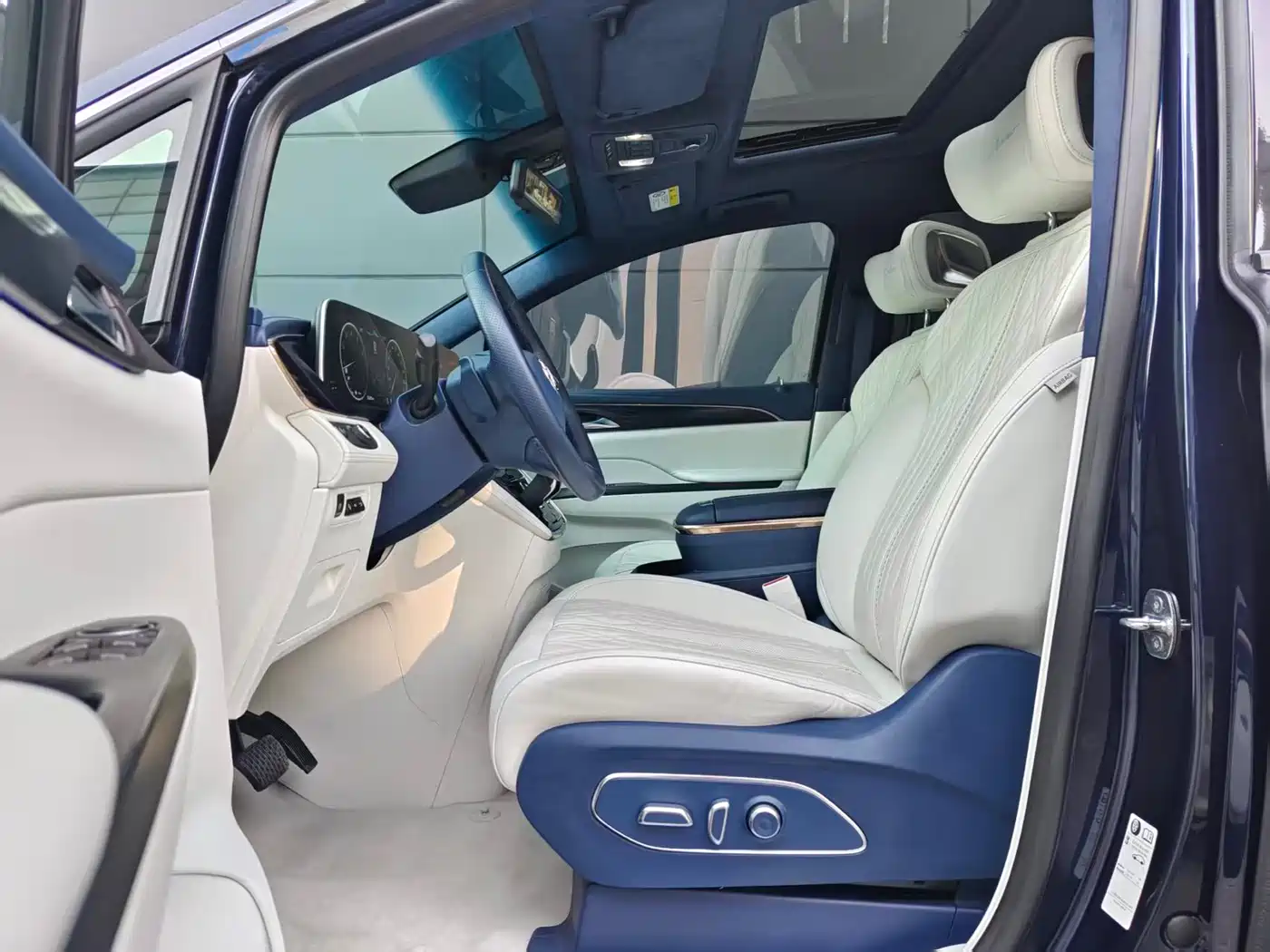 Buick GL8 2020 Avenir Four-Seat Prestige Edition фото 7