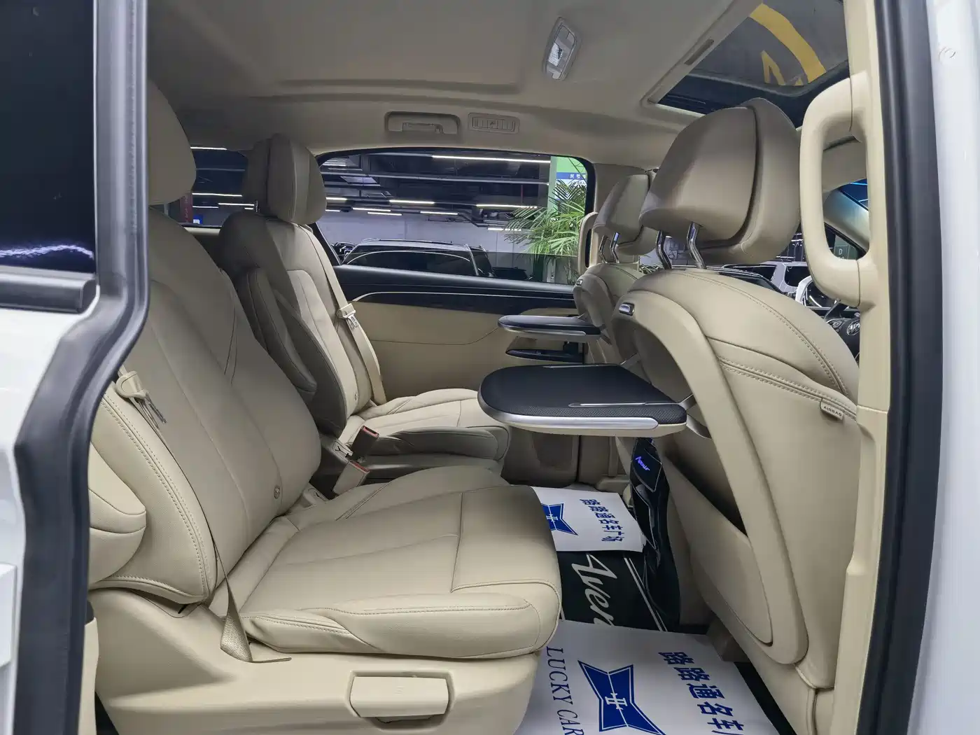 Buick GL8 2023 ES Landmaster Exclusive фото 9