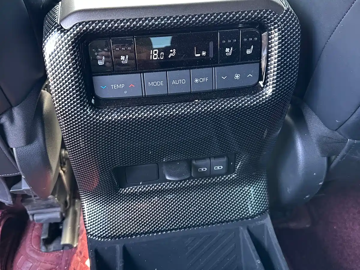 Toyota Prado 2025 2.4T Wild WX Edition 6-Seater фото 13