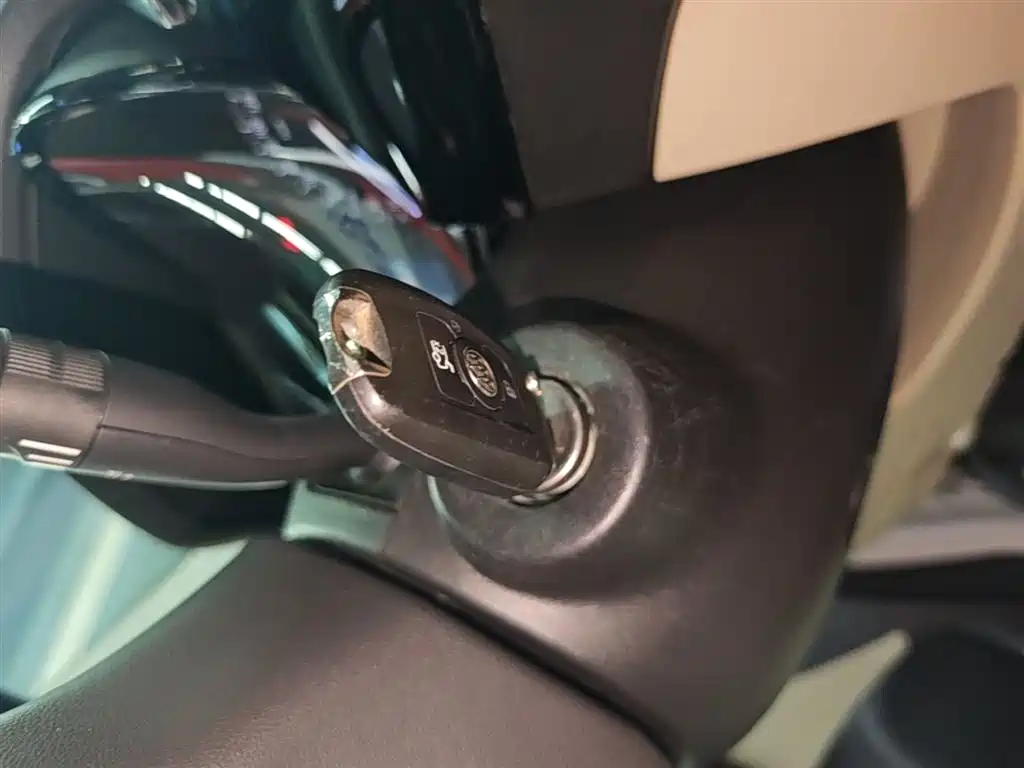 Buick Excelle 2020 15N CVT Elite фото 9