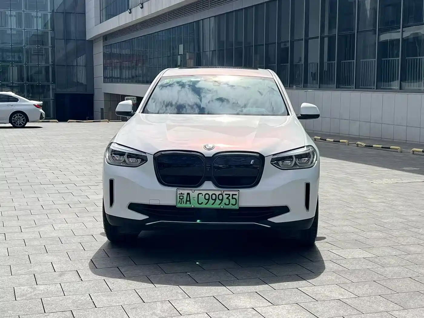BMW iX3 2021 Facelift Pioneer фото 2