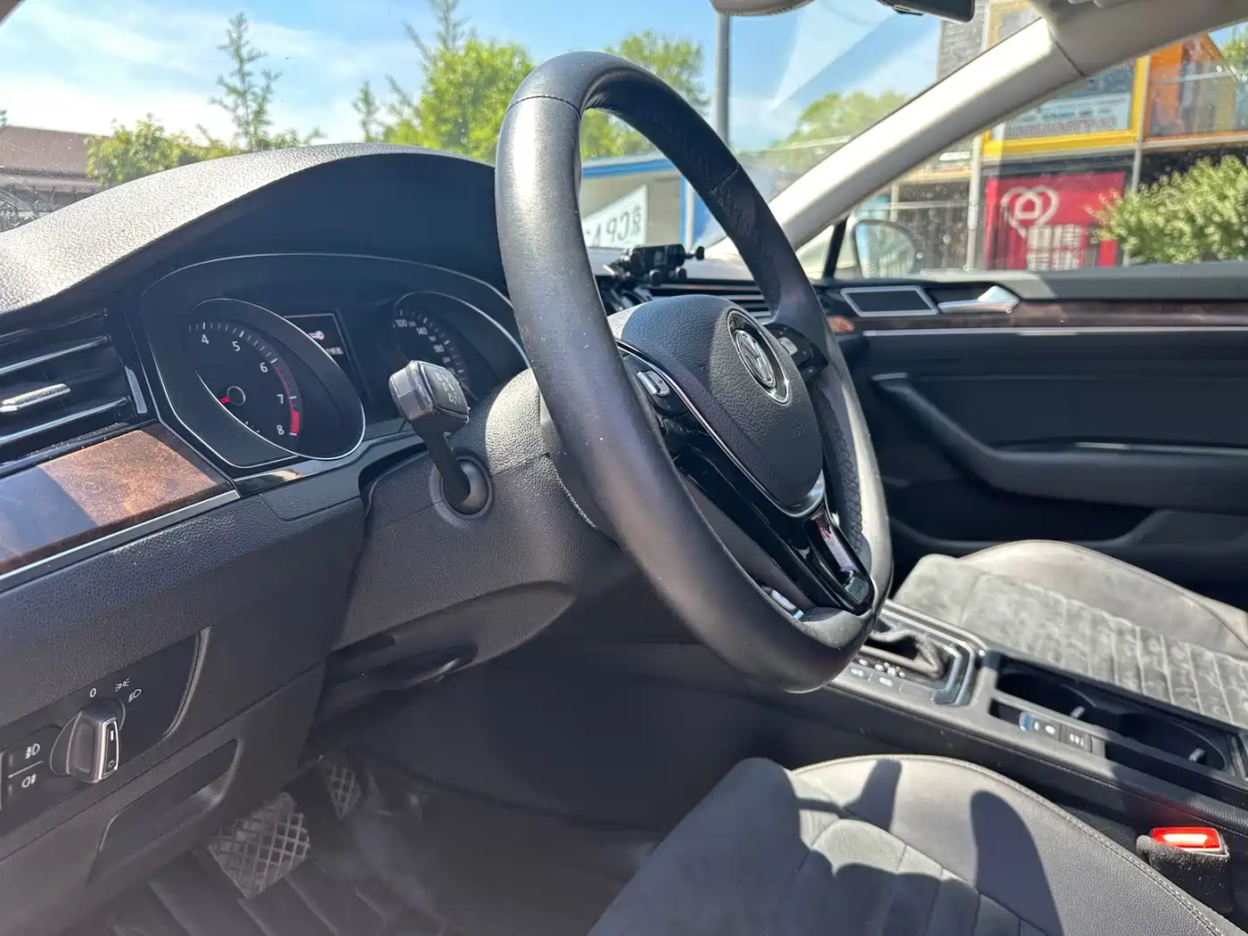 Volkswagen Magotan 2017 330TSI DSG Luxury фото 8