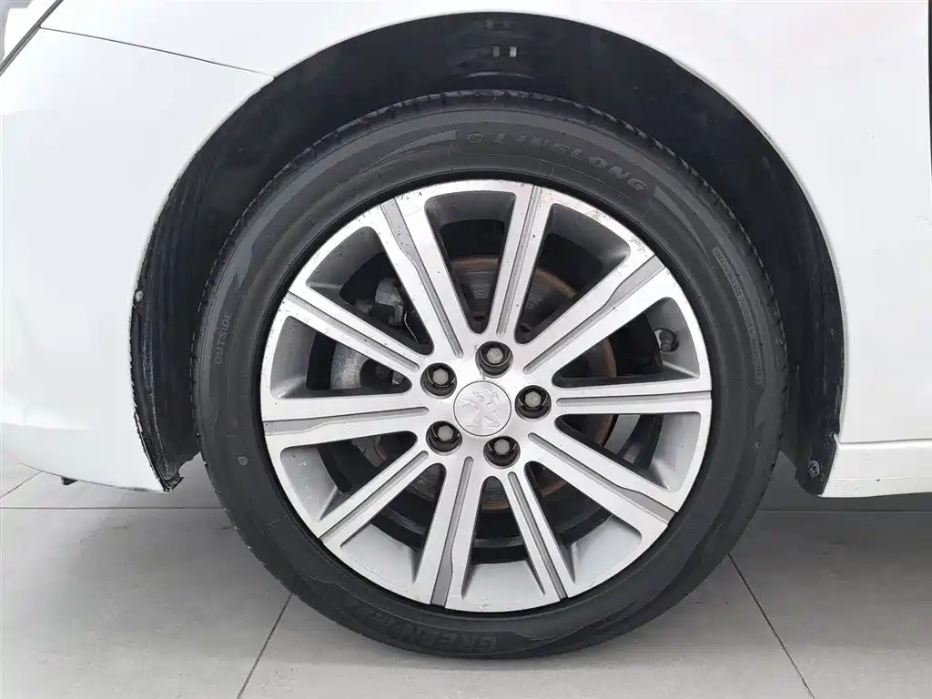 Peugeot 408 2018 350THP Automatic Luxury Edition фото 17
