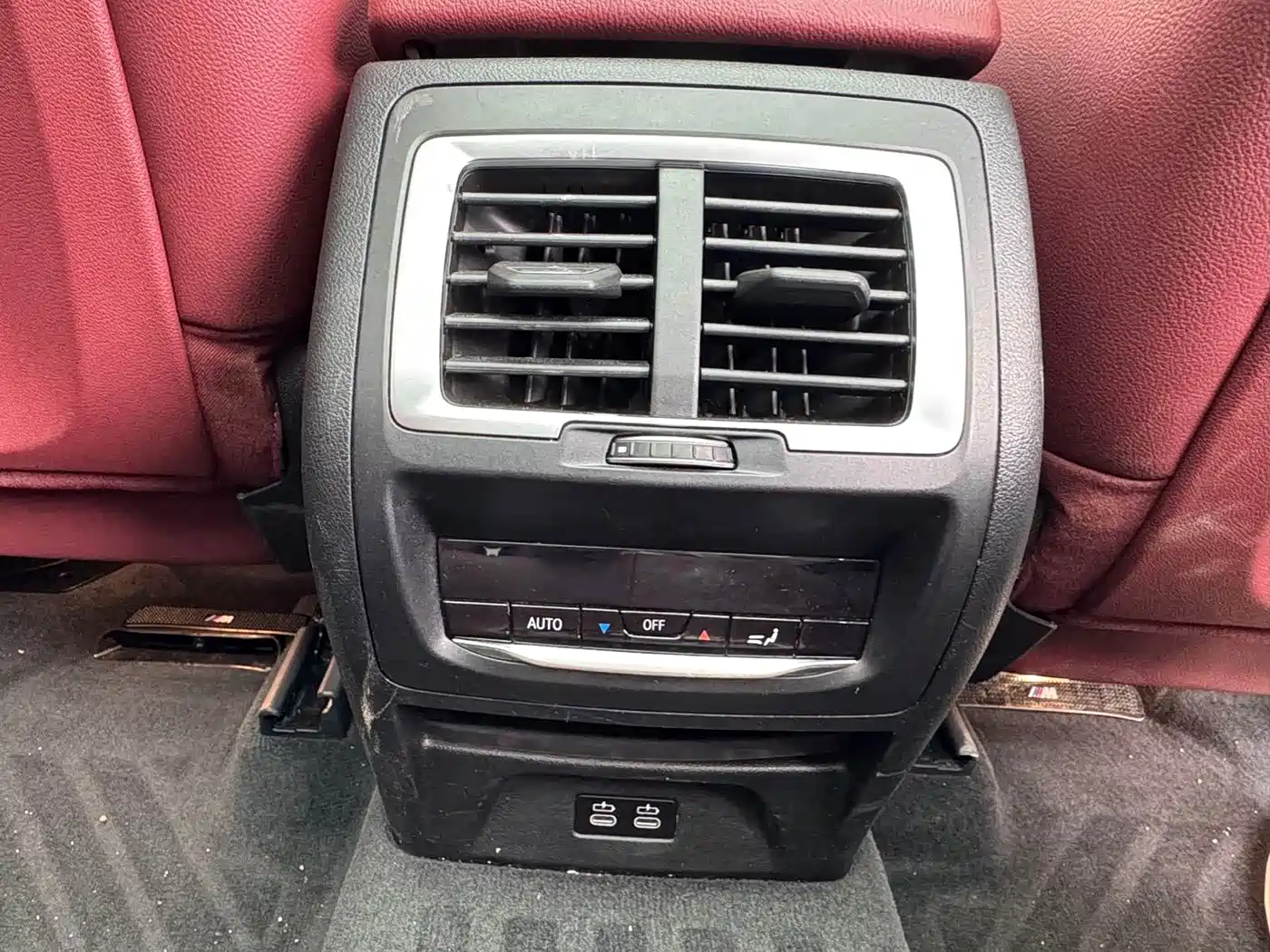 BMW iX3 2023 Leading Type фото 8