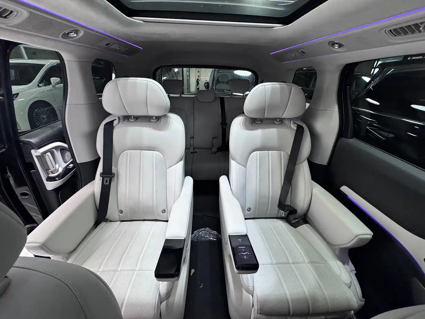 Voyah Auto Voyah Dreamer 2025 Model PHEV 4WD Premium QianKun Edition фото 5