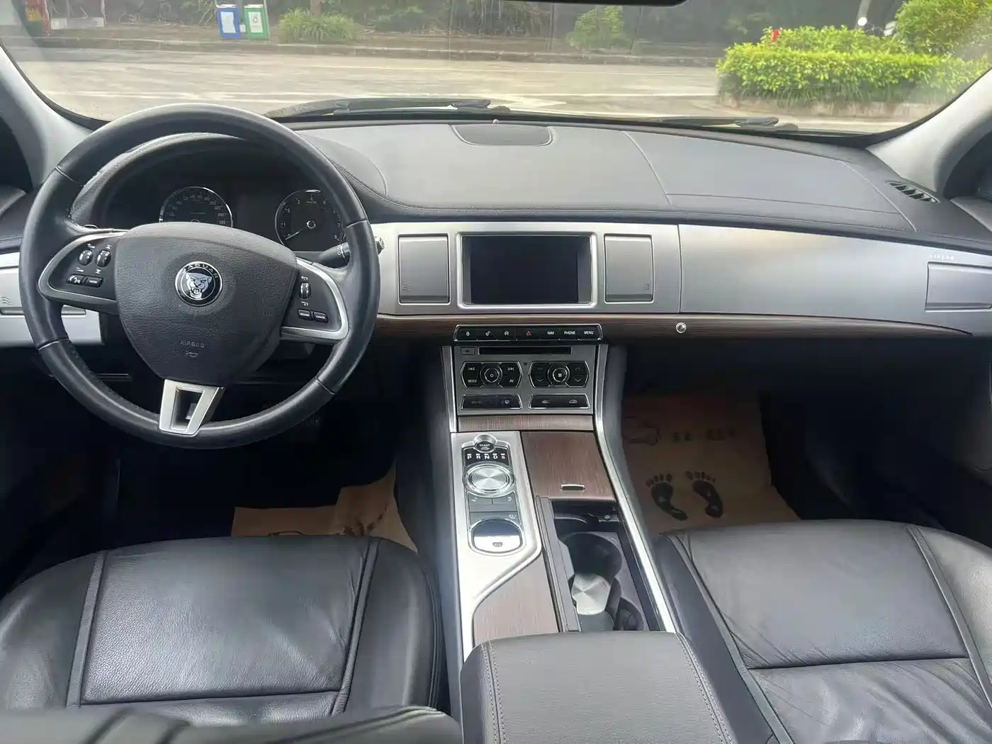Jaguar XF 2015 2015 XF 2.0T Style Edition