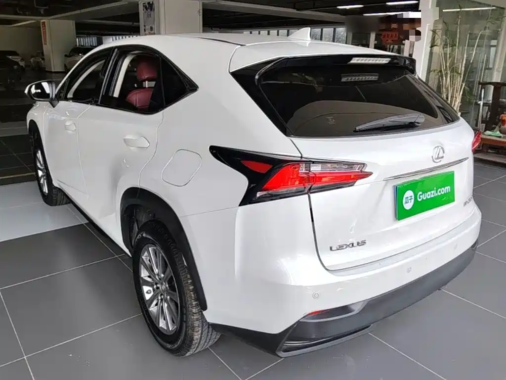 Lexus NX 2015 200 FWD Premium фото 5