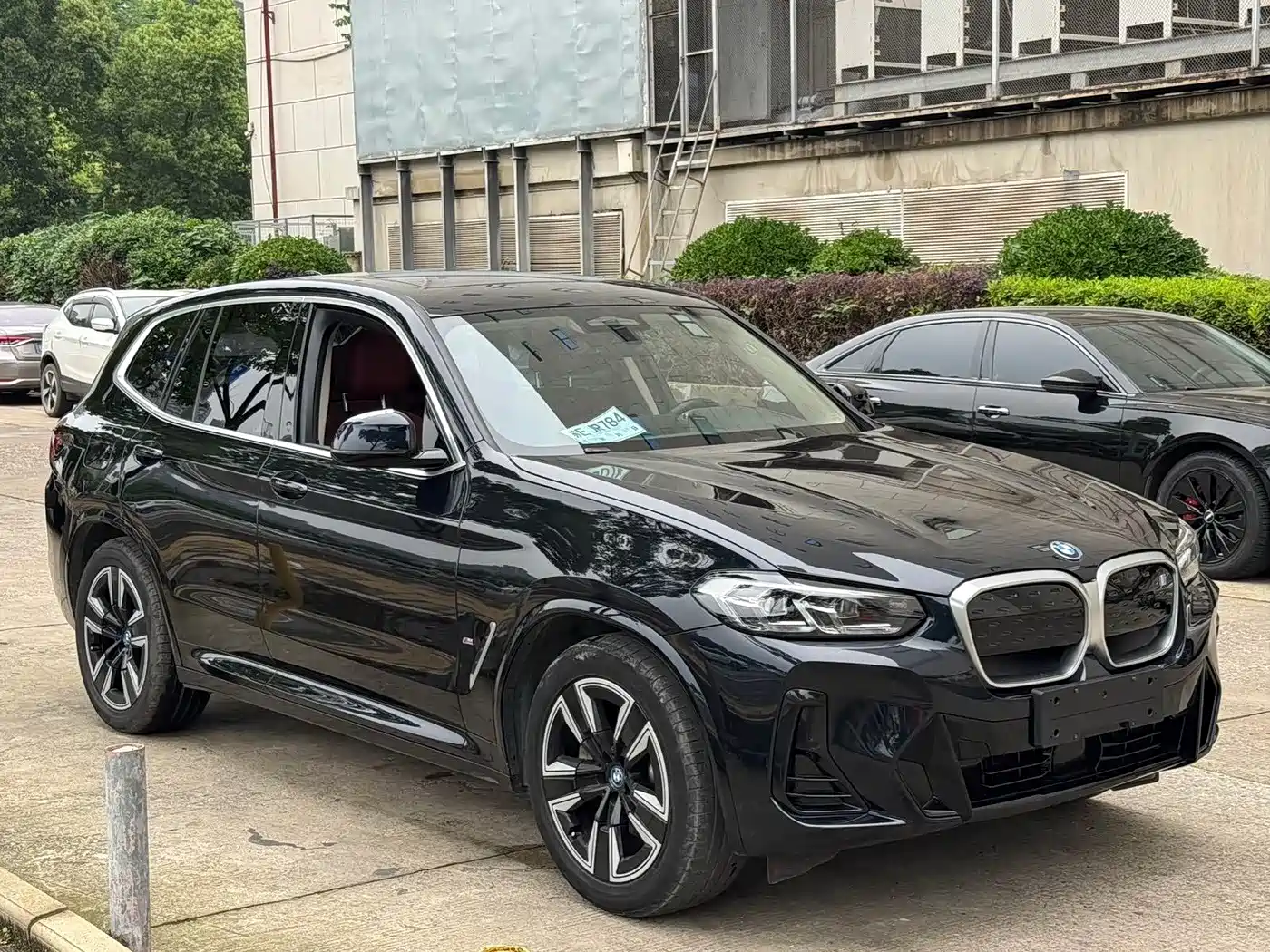 BMW iX3 2023 Leading Type фото 3