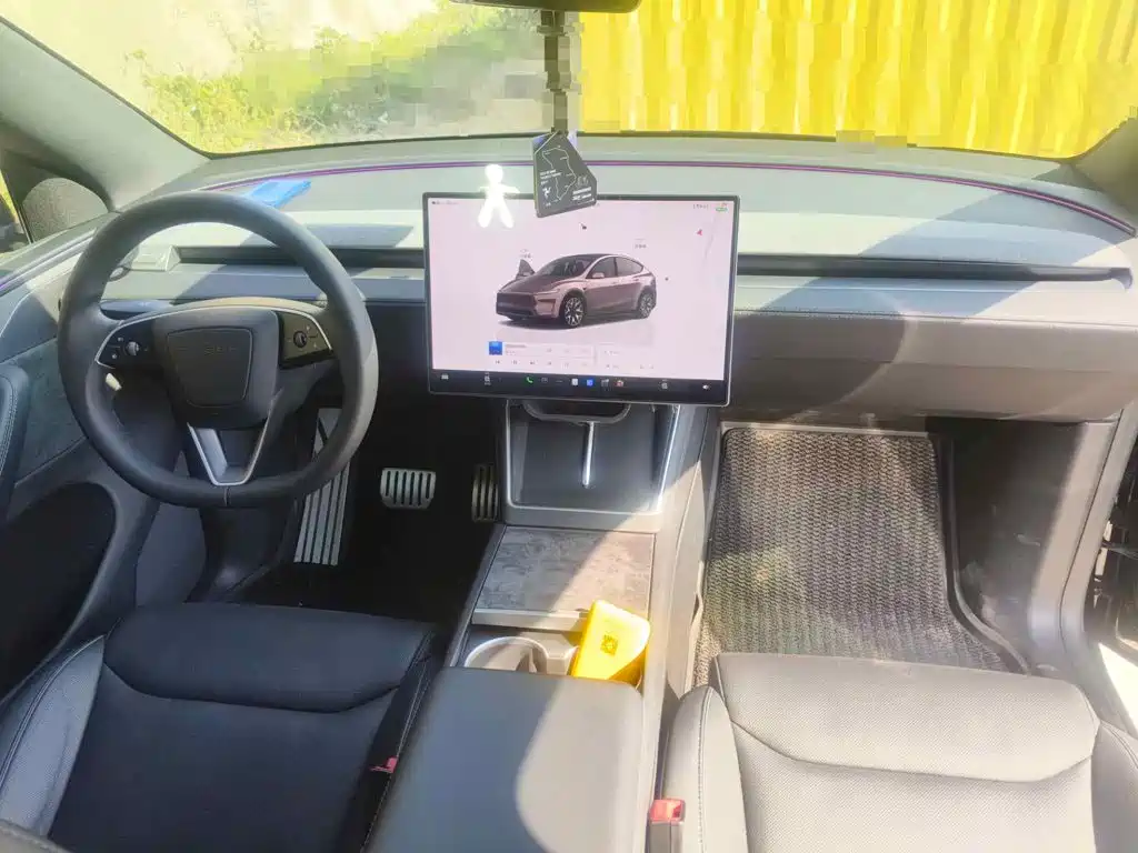 Tesla Model Y L 2026 2025 Facelift Long Range AWD