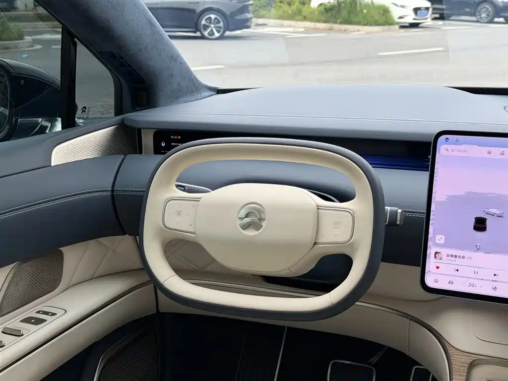 NIO ET9 2025 100kWh Signature Edition фото 10