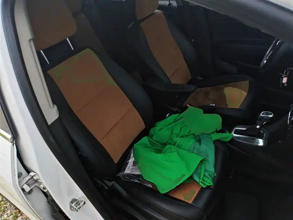 Buick Encore 2015 1.4T Automatic 2WD Urban Leading фото 25