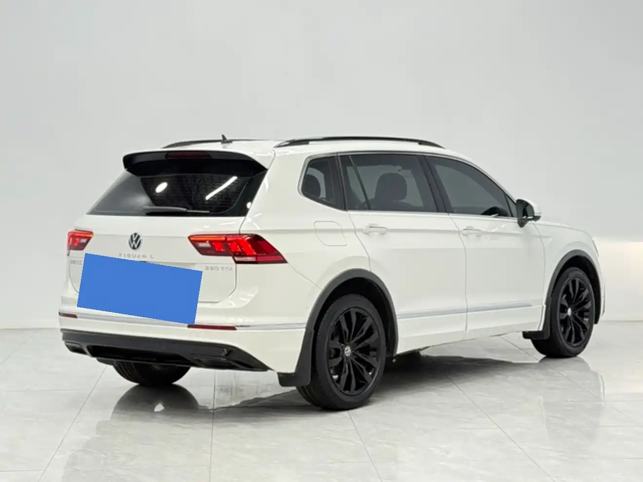 Volkswagen Tiguan L 2021 330TSI Automatic 2WD R-Line Premium фото 6