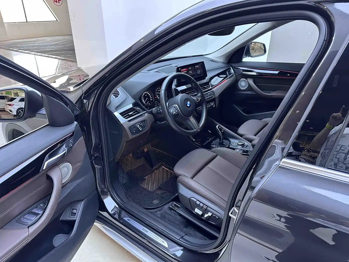 BMW X1 2022 sDrive20Li Premium фото 9