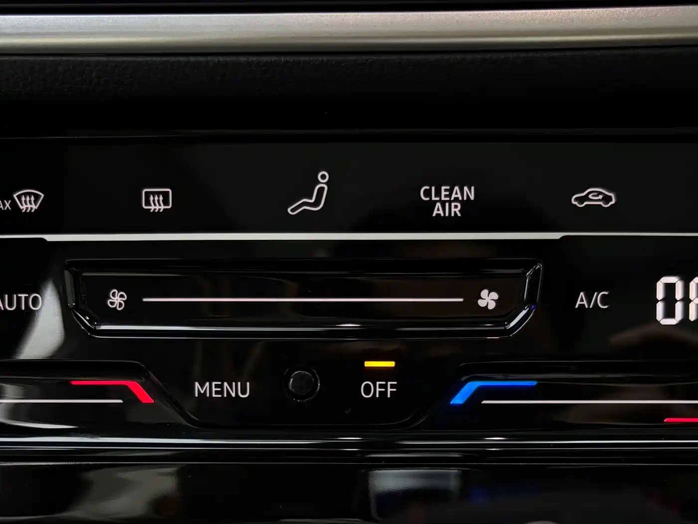 Volkswagen Sagitar 2023 280TSI DSG Excellence Plus Edition фото 10