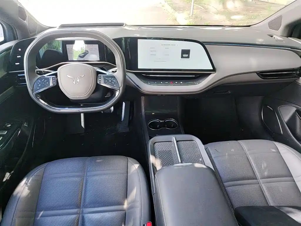 Hongqi EH7 2024 Model 760 Pro+ AWD фото 6