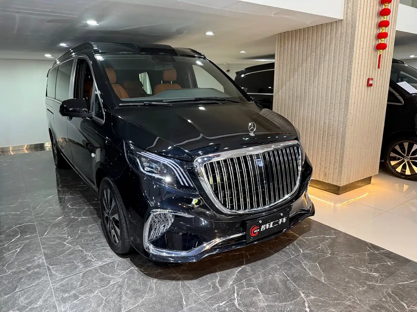 Mercedes-Benz Vito 2023 2.0T Elite 7-Seater фото 2
