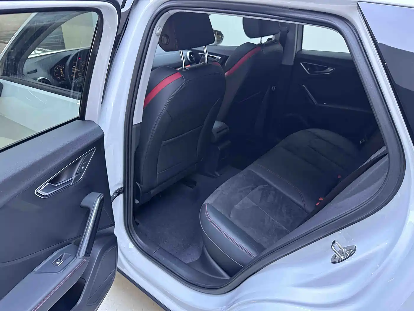 Audi Q2L 2022 35 TFSI Luxury Dynamic фото 8