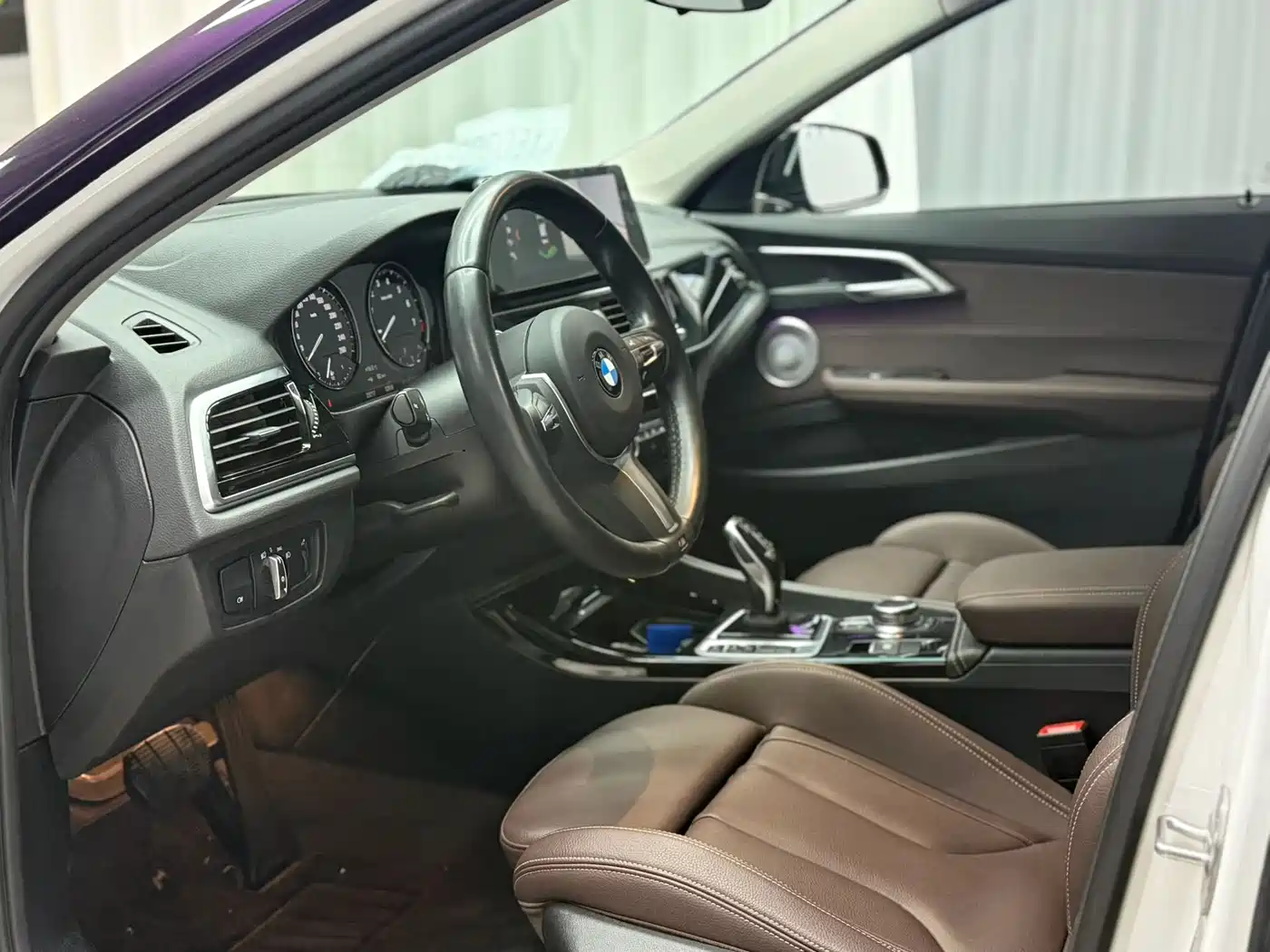BMW 1 Series 2023 125i M Sport Shadow Edition фото 2