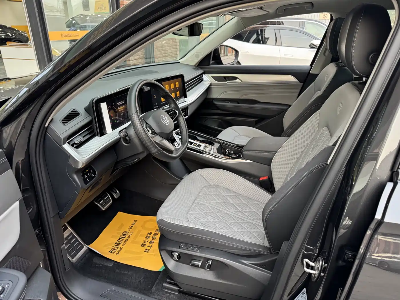Volkswagen Talagon 2023 380TSI 4WD R-Line Touring Edition фото 8