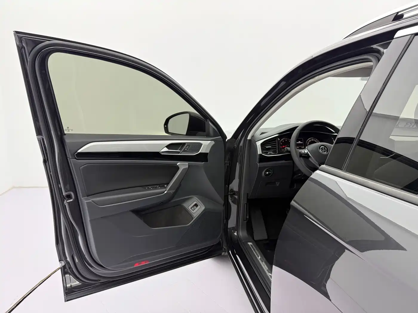 Volkswagen Tayron 2021 280TSI 2WD Luxury Smart Connect фото 23