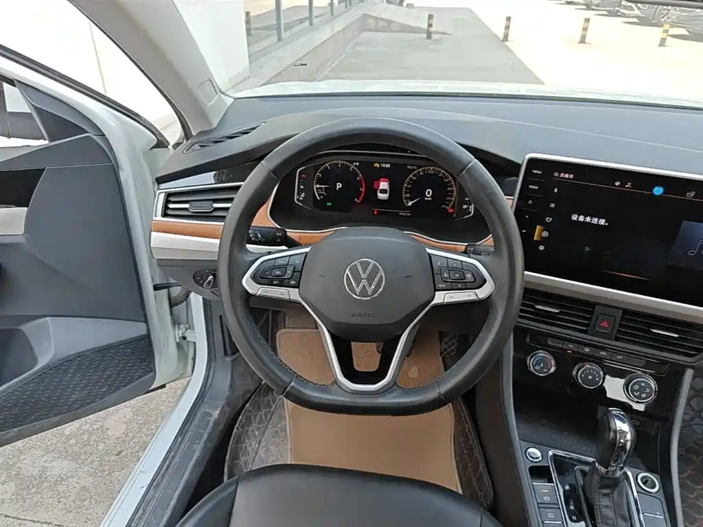 Volkswagen Bora 2023 200TSI DSG Yuexing PRO Edition фото 3