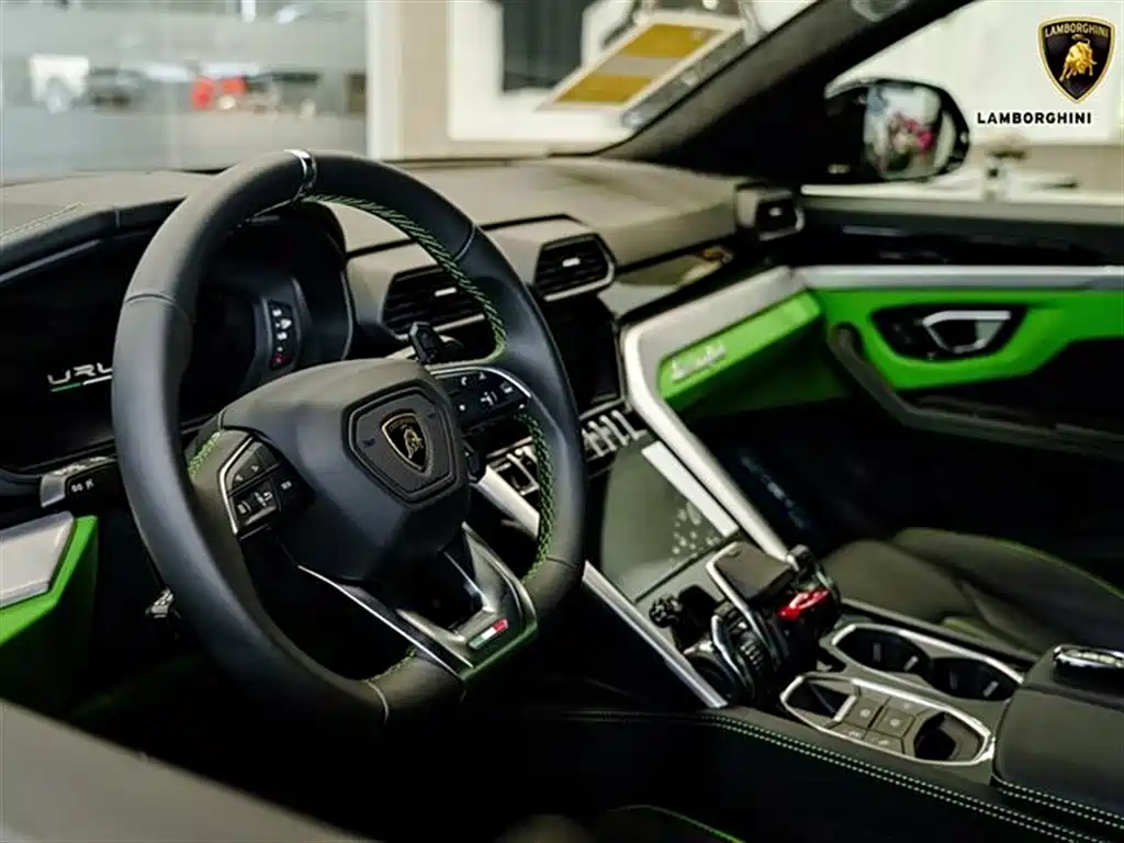 Lamborghini Urus 2021 4.0T V8 фото 6