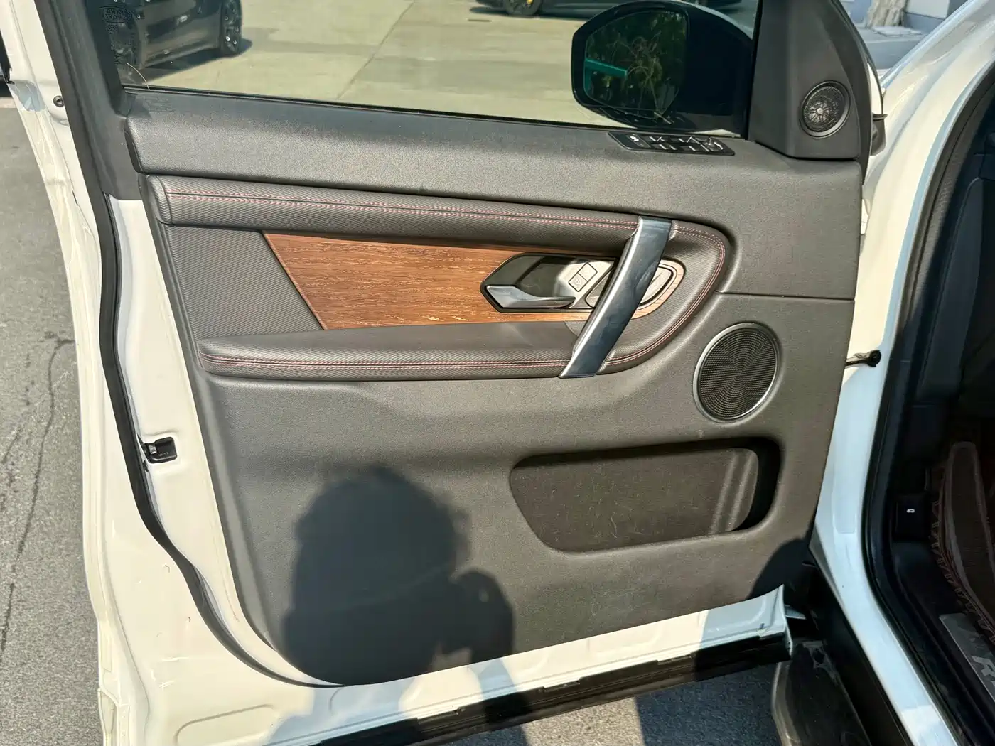 Land Rover Discovery Sport 2022 Model 249PS R-Dynamic SE Performance Tech Edition 5-Seater фото 5