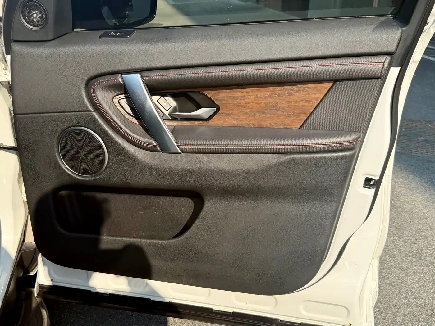 Land Rover Discovery Sport 2022 Model 249PS R-Dynamic SE Performance Tech Edition 5-Seater фото 13