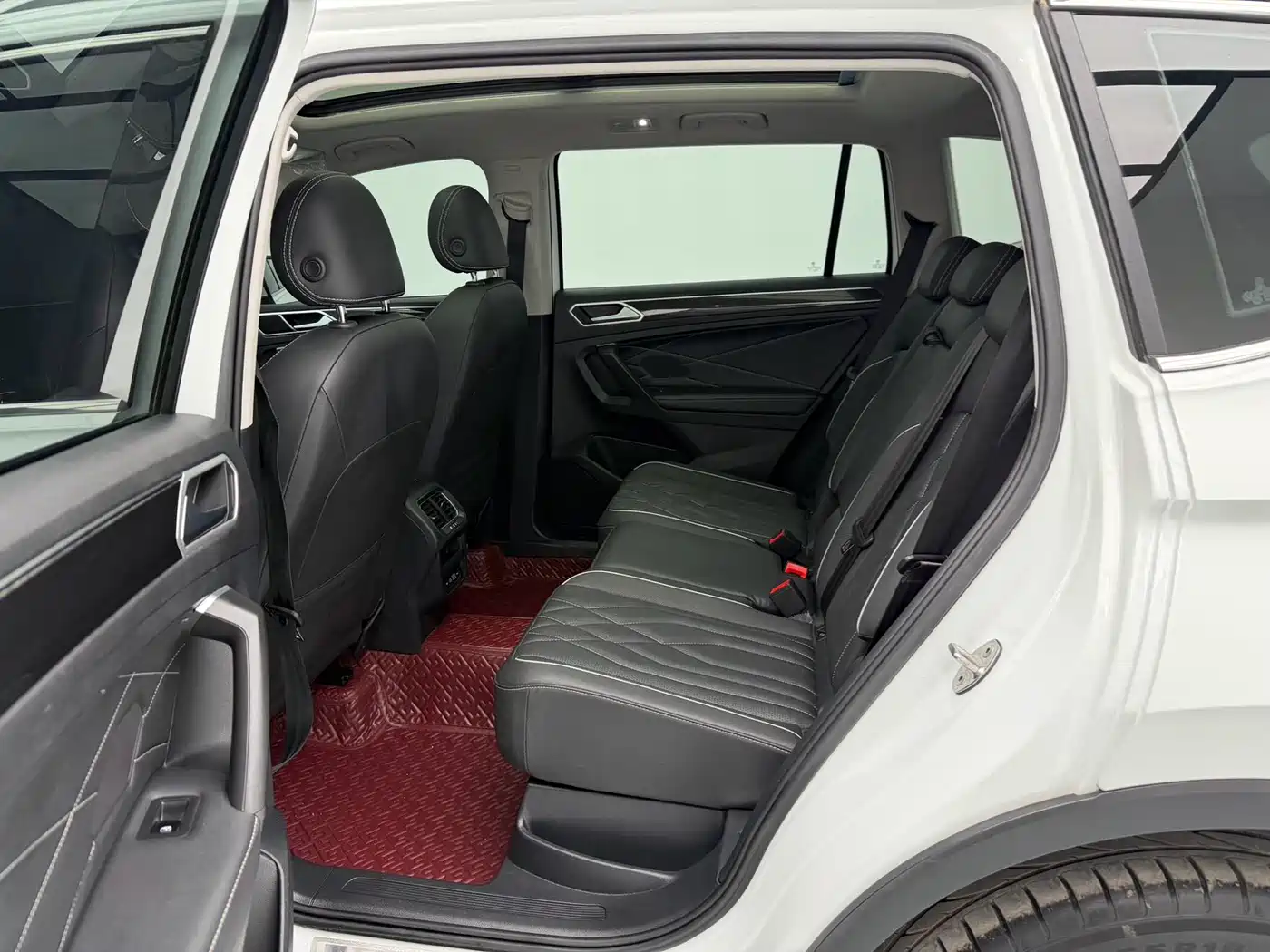 Volkswagen Tiguan L 2023 280TSI 2WD Trend Limited Edition фото 8