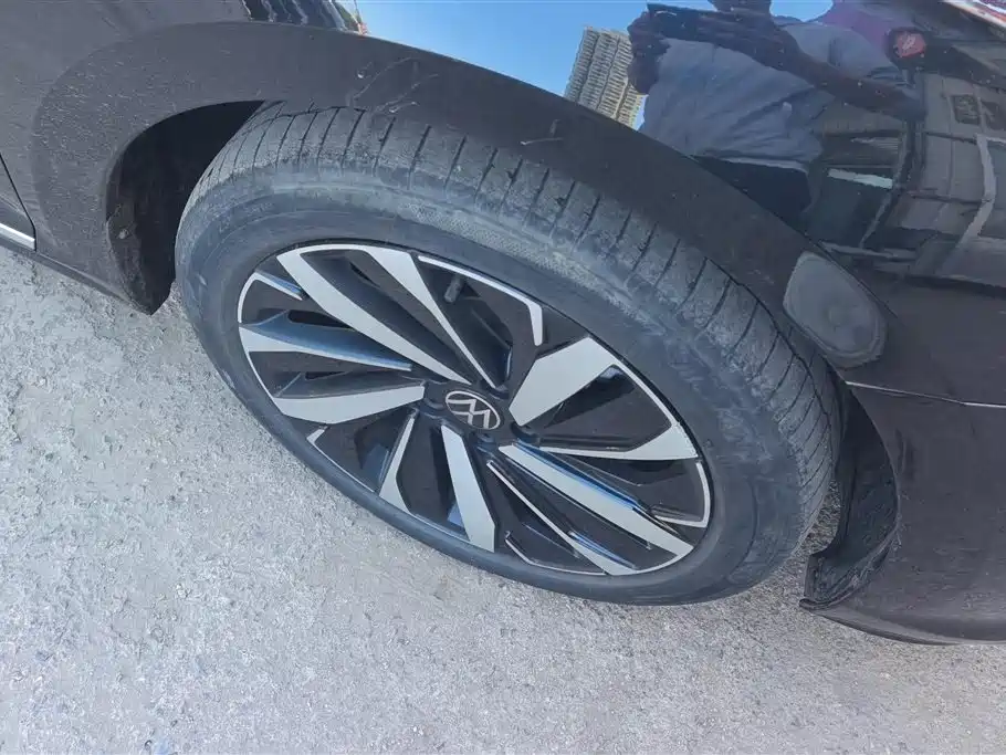 Volkswagen Passat 2024 330TSI Elite Edition фото 6