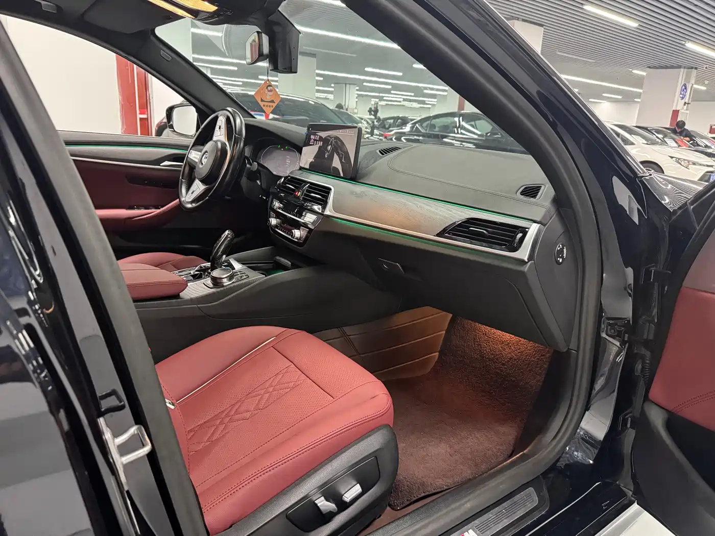 BMW 5 Series 2020 530Li Exclusive M Sport Package фото 11