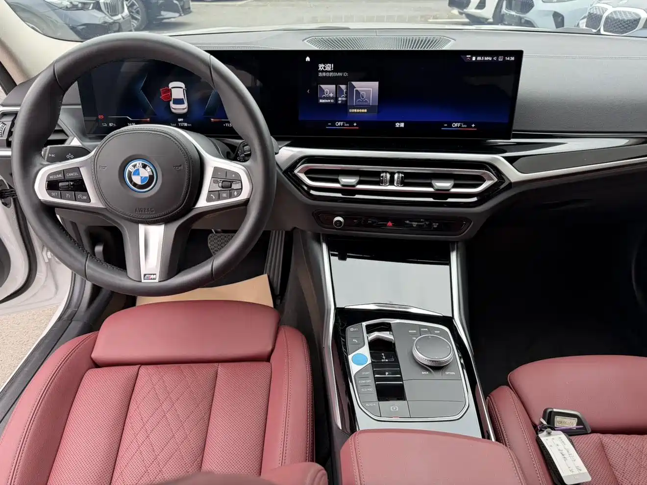 BMW i3 2022 eDrive 35 L фото 4
