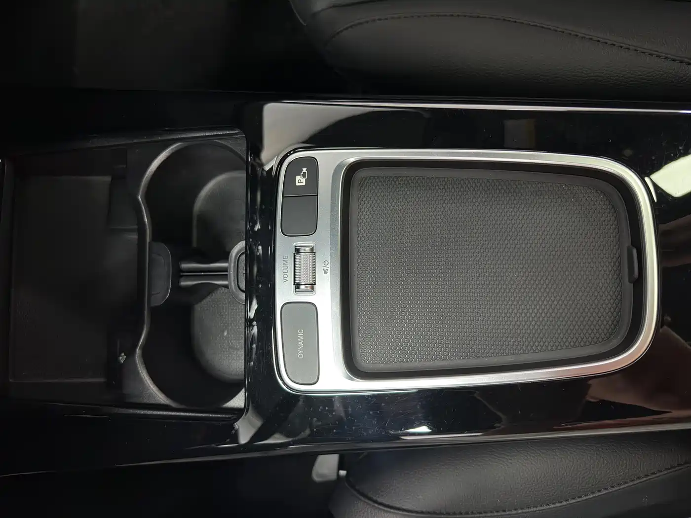 Mercedes-Benz A-Class 2023 A 180 L фото 18