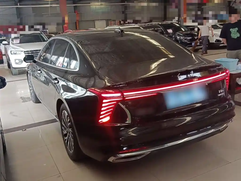 Hongqi H5 2024 2.0T Automatic Smart Connect Flag Smooth Edition фото 5
