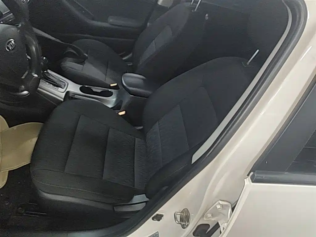 Kia K3S 2014 1.6L Automatic GL фото 15