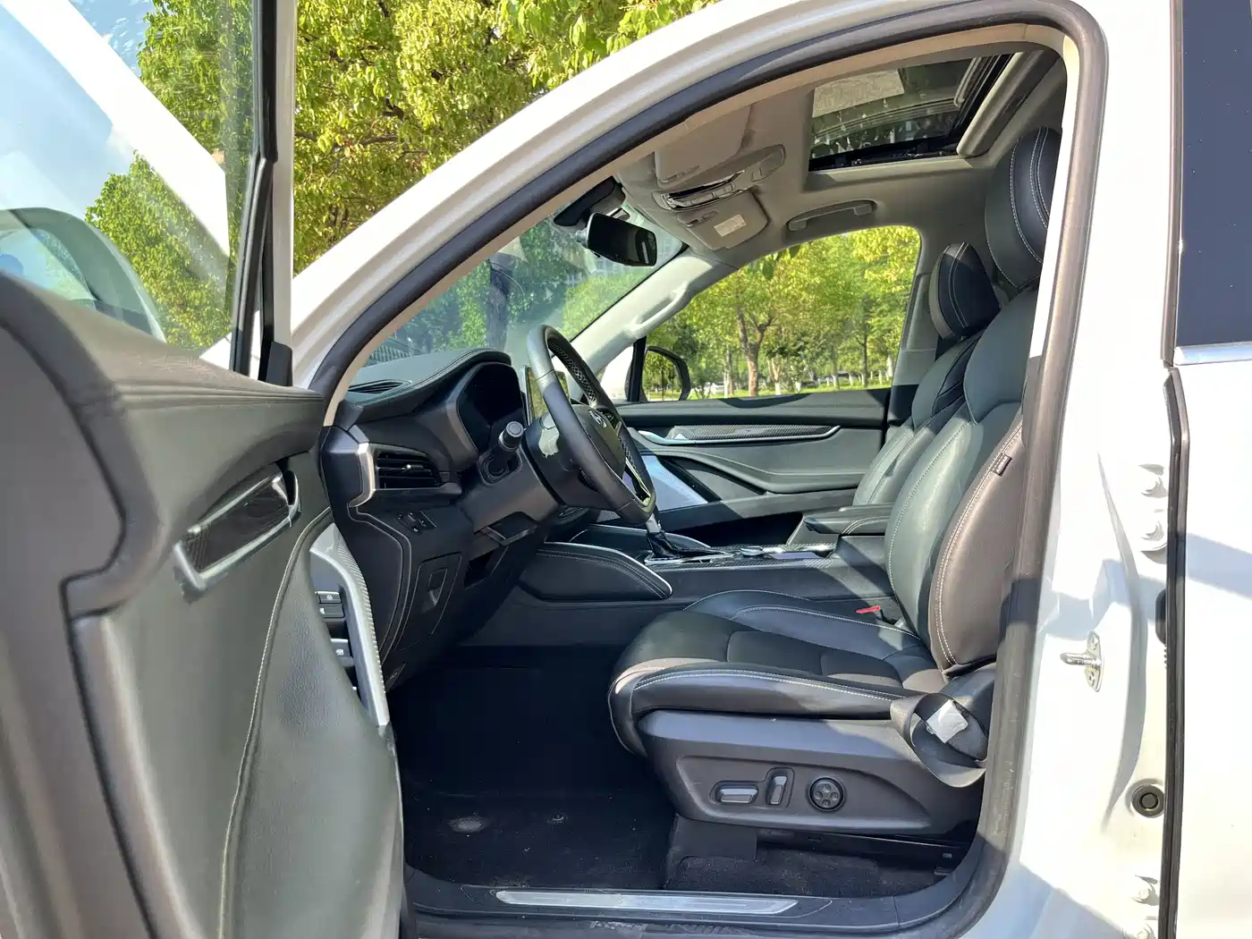 SAIC Maxus D90 2017 2.0T Automatic 4WD Sirius фото 7