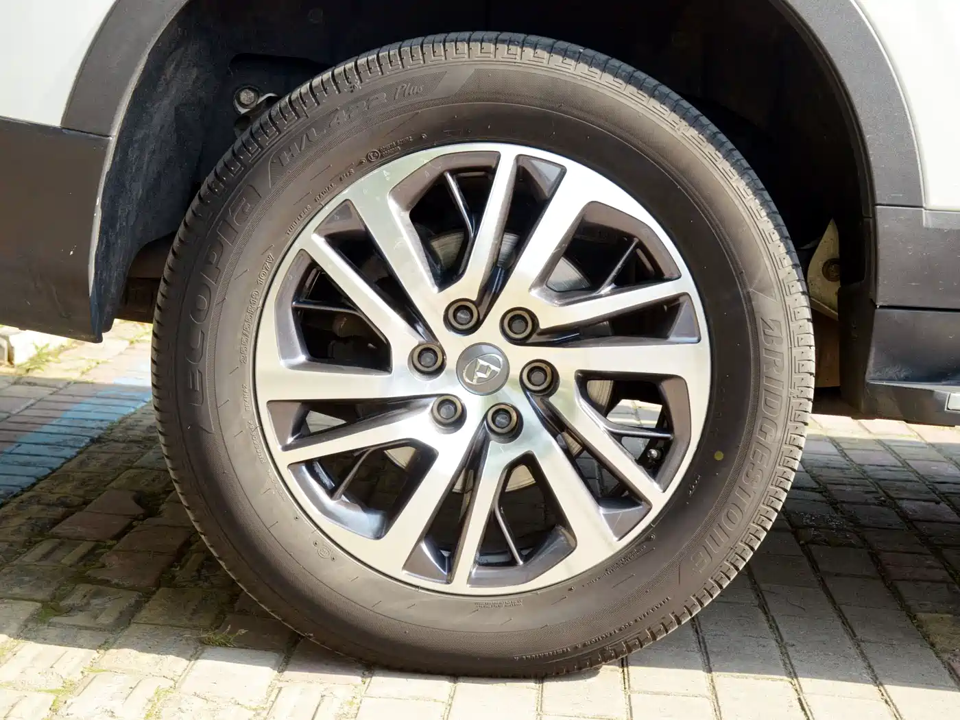 SAIC Maxus D90 2017 2.0T Automatic 4WD Sirius фото 15