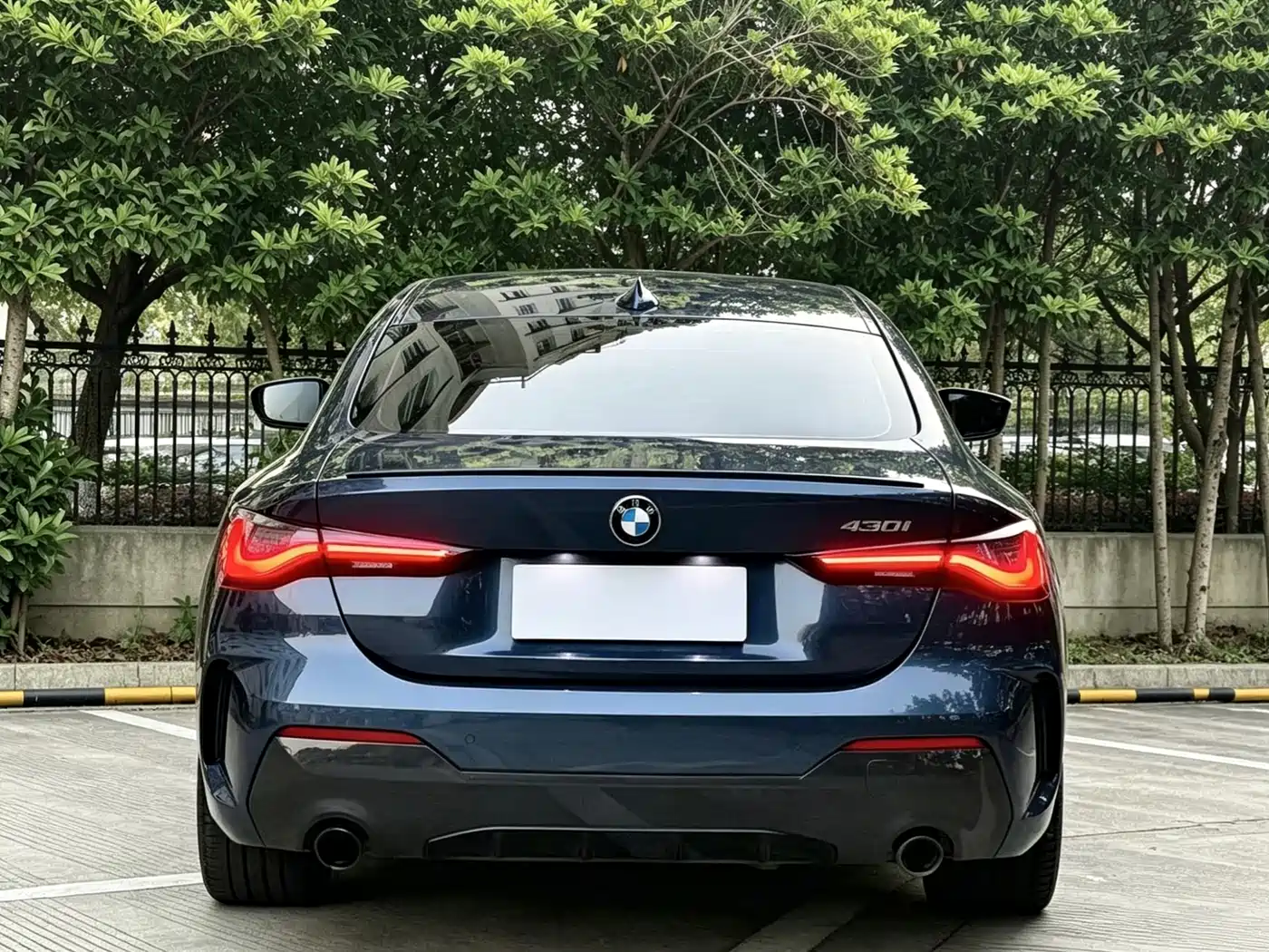 BMW 4 Series 2022 430i M Sport Shadow Night Package фото 12