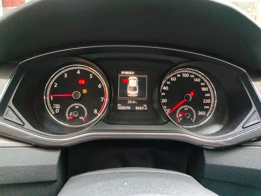 Volkswagen Passat 2016 330TSI DSG Executive Edition фото 14